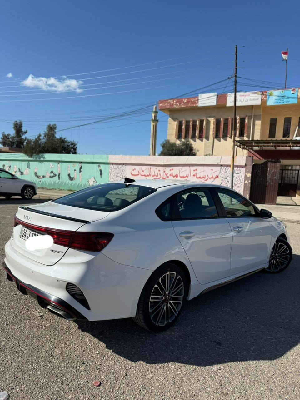 🔥🔥 فرصة ما تتكرر – كيا فورتي GT 2023 أمريكي فل سبورت 🔥🔥
📍الموصل
🚗 ممشى 51 ألف كم
⚡ فئة GT الرياضية
⚡ دبل إكزوز سبورت
⚡ رادار أمامي
⚡ تبريد + تسخين مقاعد
⚡ هاند بريك كهربائي + Auto Hold
⚡ شاحن لاسلكي
⚡ شاشة كبيرة + تحكم دركسون
⚡ حساسات + كامرة خلفية
🔧 الجاملغ الأمامي مبدل أصلي وكالة
✔ بدون دواخل
✔ بدون ضرب شاصي
✔ بدون فتح ايربكات
سيارة شكل وهيبة وصوت رياضي 🔥
جاهزة للفحص وأي اختبار.
💰 السعر: (185$)
📞 ***********
