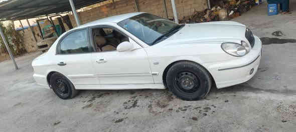 السلام عليكم 
سوناته موديل 2005 صبغ حزام محرك 2000 حداديه 50
كير ومحرك جديد تدفئه شغاله تبرد جان شغال وفصل ماعرف شبي السعر 66 وبي مجال للستفسار ***********
