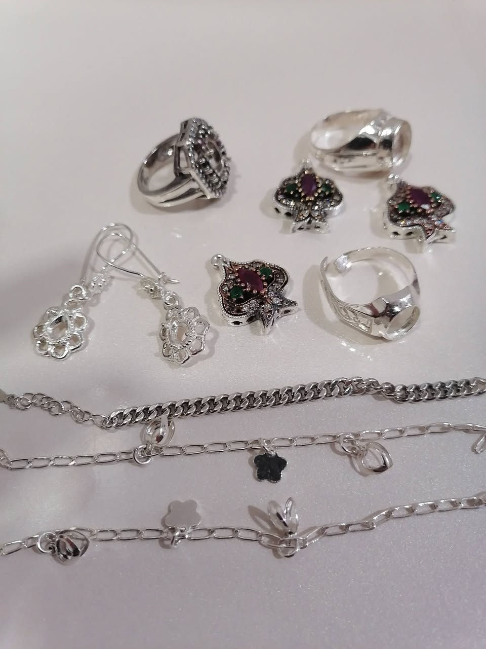 السلام عليكم

      فضه 925 شرط
الوزن ٤٦ غرام سعر غرام ٣ ونص قفل
المكان النجف الاشرف


**إذا كنت صاحب هذا الإعلان وتريد حذفه لأي سبب، رجاءا أرسل رسالة إلى الدعم الفني**