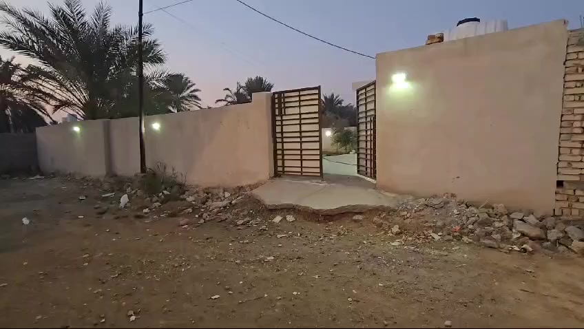 السلام عليكم للبيع قطعة مساحه 400

20 في 20 طابو ملك صرف زراعي 

بيهة قرار محكمه سكني تحتوي على رفت 120 

متر +مضيف 6 في 10 العنوان بغداد الراشدية 

حي الانتصار مقابيل مستشفى حماد شهاب 

للاستفسار الاتصال على الرقم 

*********** قصي العبيدي
