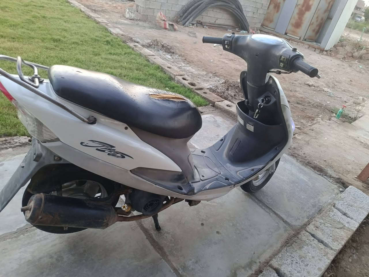 ماكس منغولي دراجه نضيفه وما مفتوحه   سلف هندر هكربائيات كلشي جاهز  650 وبيها مجال قليل حك الجيه تجي تفحص وتخذها وتروح ***********
حسين علي
