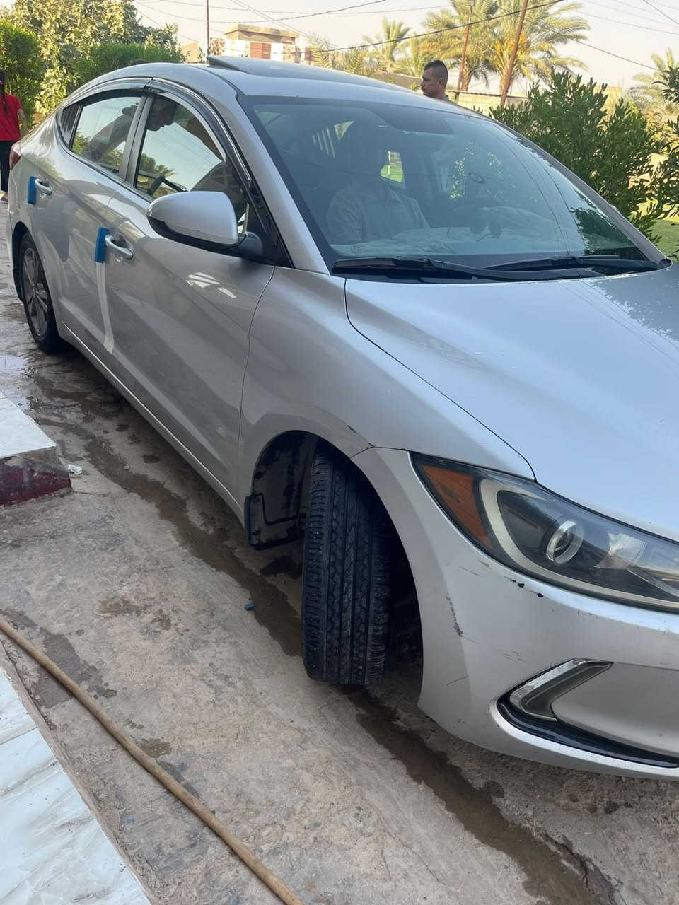 الانترا 2017 أمريكي
حادث خشم لبنيد فقط 
مكفوله من الضربه 
فول 1/1
رقم بغداد 
العنوان ديالى الخالص 
السعر (128)
***********
