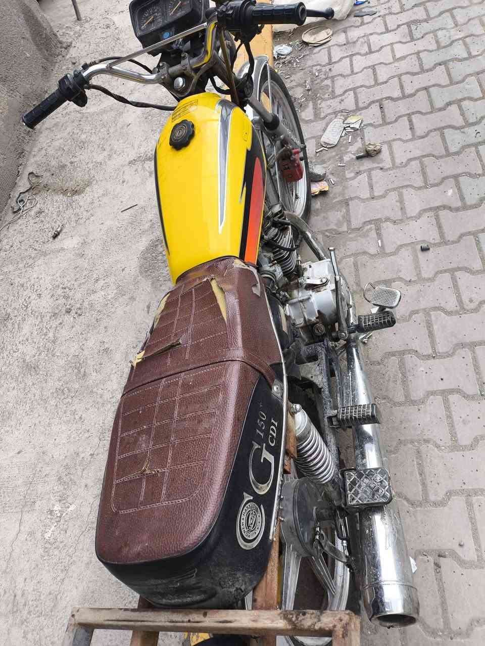 سلام عليكم شلونكم شباب
دراجه ايراني اوراق كامله 
شغاله سلف وهندر
 سعر 375وبيه مجال  
مكاني بغداد الوشاش قريب ع الإسكان 
رقمي ***********
