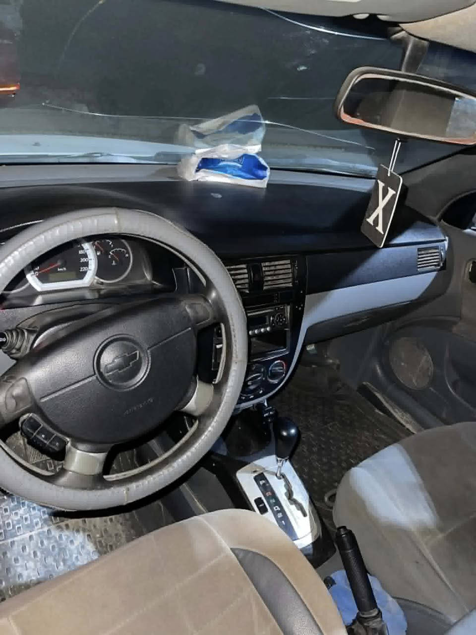 السلام عليكم اوبترا مزاد 2009 جاهزه من كلشي جديده للبيع السعر 50 وبيه مجال بسيط جاهزه كير مكينه حداديه كله جديد 
***********
