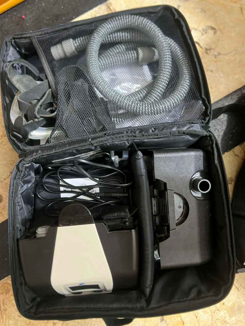جهاز تنفس  بيباب Bipap 
السعر ٦٥٠ وبي مجال 
This is a SEFAM DreamStar Duo ST, a BiPAP machine used for treating sleep apnea.It is designed to manage respiratory events such as apnea, hypopnea, and snoring.The device is manufactured in France.It operates with a pressure range of 4 to 20 cm H2O موصل, نينوى


**إذا كنت صاحب هذا الإعلان وتريد حذفه لأي سبب، رجاءا أرسل رسالة إلى الدعم الفني**