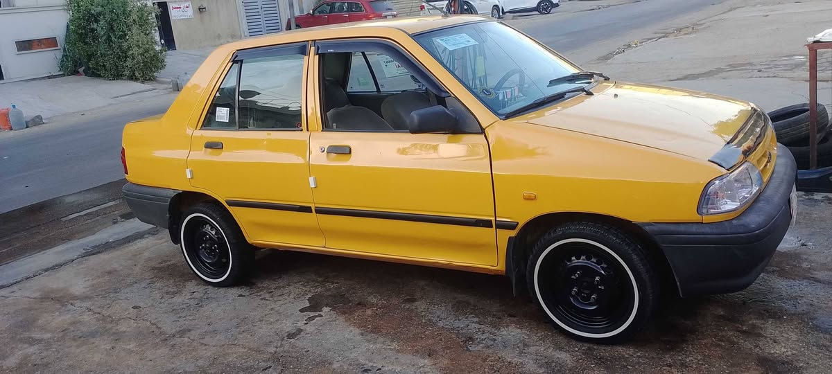 سلام عليكم للبيع سايبه 2015سياره جاهسه كير مكينه كهربايات خير من الله السعر 35 لتصل ***********
