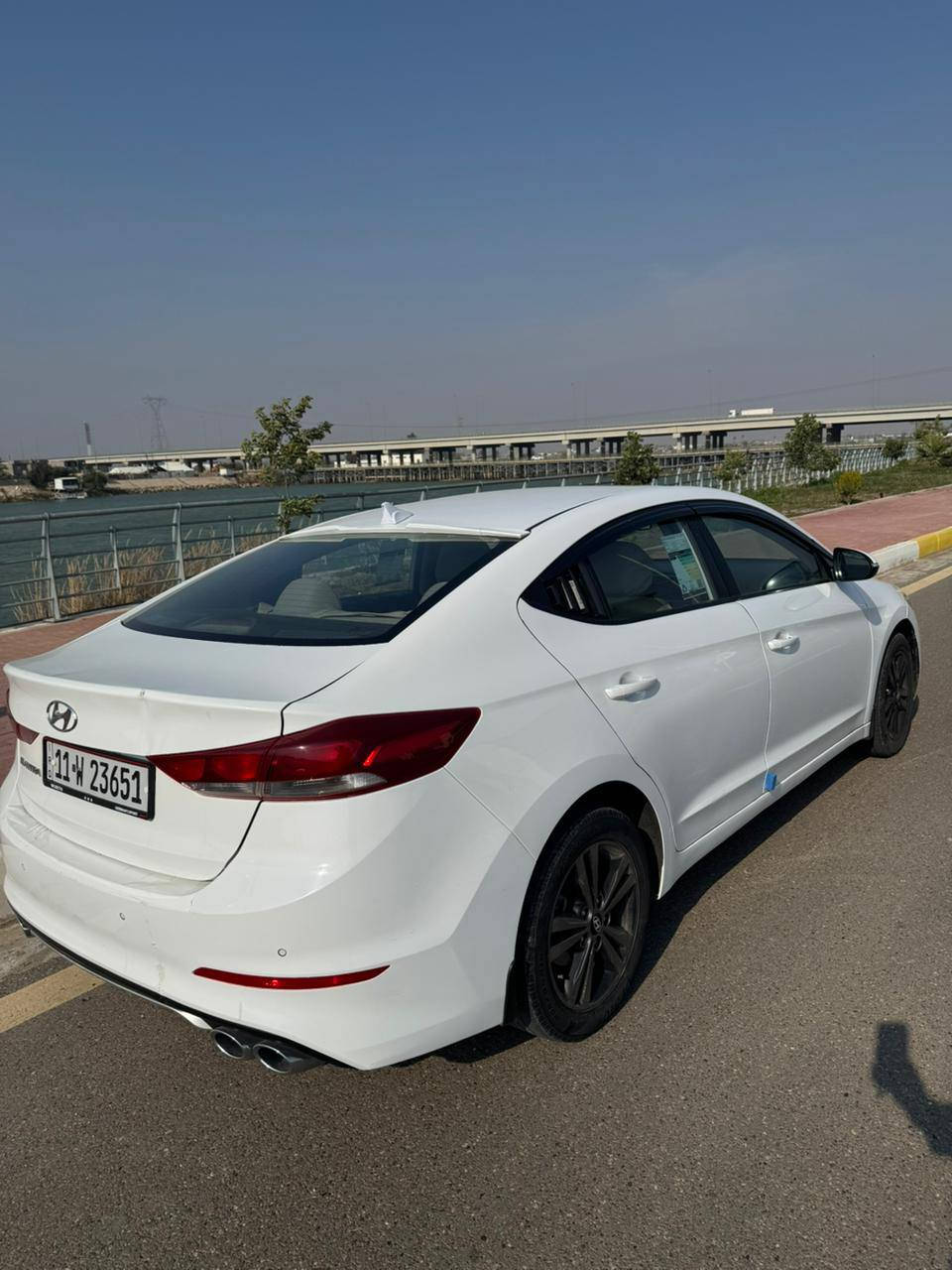 السلام عليكم
النترا موديل 2017 للبيع فقط

وارد خليجي فول عدا البصمه 

بيها صبغ جاملغ عكس السائق والدوسه سابقا

بالاضافه صار بيها شخط بالبابين ونصبغن على كد الشخط

محرك 2000 ما مفتوح السعر 132 وبيها مجال للاستفسار ***********
مكان السياره الرمادي
