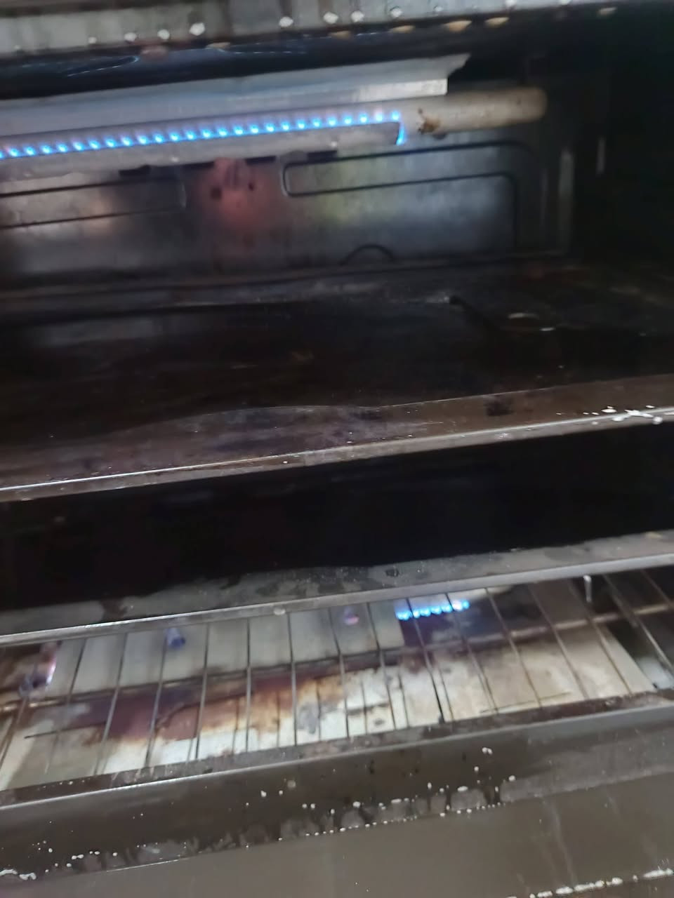 طباخ لبيع خمس عيون  شغال عل فحص  ١٠٠ وبي مجال بسيط


**إذا كنت صاحب هذا الإعلان وتريد حذفه لأي سبب، رجاءا أرسل رسالة إلى الدعم الفني**