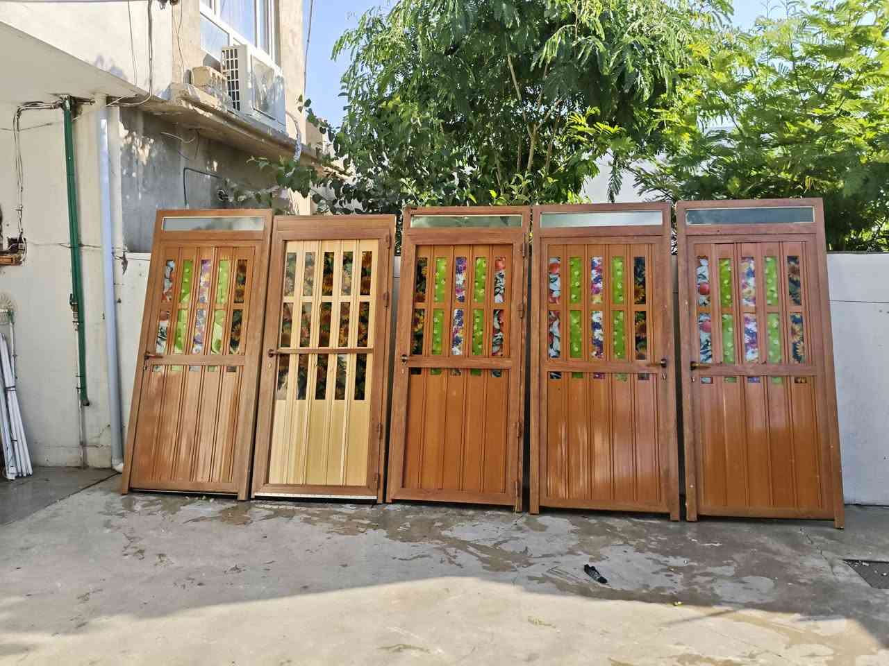 5 درگای فافۆن  کە بەرزی 2.20 پانی بە چوار چێوەکەوە 97  کامل کلیلیشی هەیە   بۆ فرۆشتن  نرخی هەر یەکەیان 80 هەزارە بە نرخی فافۆن بیفرۆشە زیاترت بۆ دەکات


**إذا كنت صاحب هذا الإعلان وتريد حذفه لأي سبب، رجاءا أرسل رسالة إلى الدعم الفني**