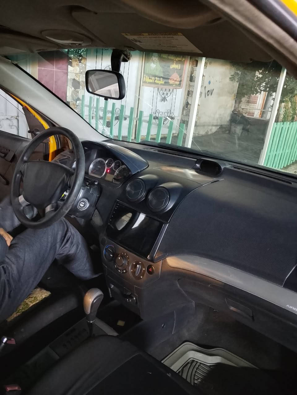 افيو أمريكي امسكر موديل 2008 رقم انكليزي بغداد هزة جديدة السيارة باسمي .
سيارة حلو ومال شغل .
تايرات أمامي جدد والخلفي نظيفات.
 مكينة امبدلة قبل ستت أشهر تقريبا وصدر نظيف.
السعر 42 أو مراوس بخصوصي
النقص بالسيارة من امبدل المكينة الكمبريسر ما مربوط كهربائي وباقي المنظومة جاهزة.
مشط استيرن ينقص دهن كل شهر لتر تقريبا.


**إذا كنت صاحب هذا الإعلان وتريد حذفه لأي سبب، رجاءا أرسل رسالة إلى الدعم الفني**