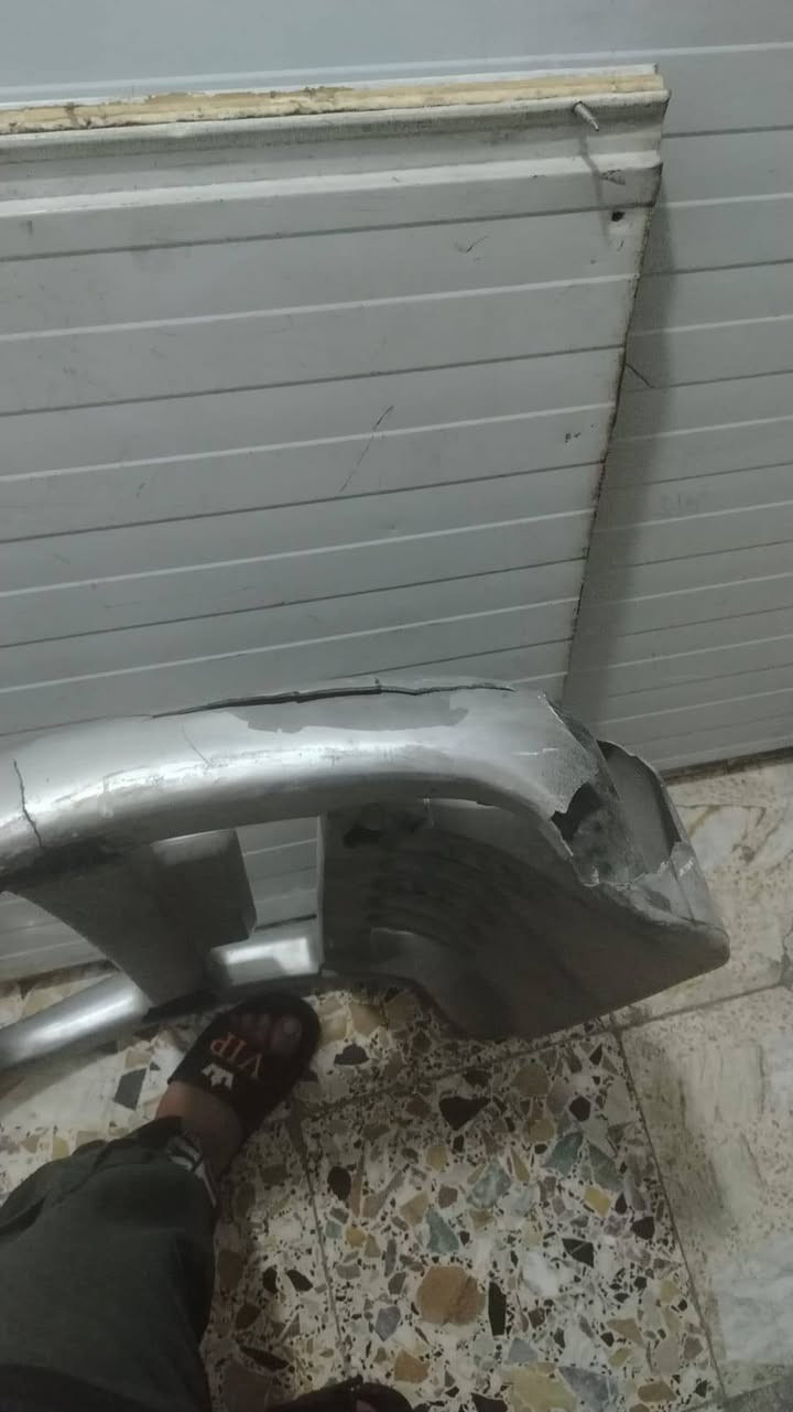 سلام عليكم درع كالوبر مال2000 يرادله تصليح سعره 50الف وبي مجال مكاني مدينة الصدر حي  طارق ***********
