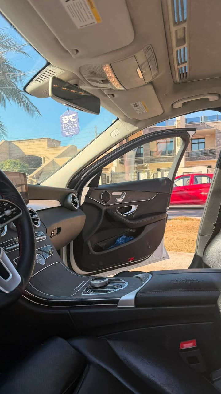 السلام عليكم
للبيع Mercedes C300 2019 (تو ويل) 

سعر مناسب جداً 🔥

سلايد 

 داخل الوان 64 لون

كشنات كهرباء

كشنات تدفئة

سستم سماعات برومستر

ماوس

شاشه كبيره

جنطه كهرباء

ابواب بصمه 

شاحن وايرلس

كار بلي

كامره خلفيه دواره

5انظمه قياده

استيرن G 

لايتات زينون ٨ عدسات

رادار امامي 

رادار خلفي 

نقطه عمياء

ماشيه 110 الف 

كير ومحرك مكفولات من الفتح والتبديل 
السياره أمريكي كلين تايتل بل عراق باب سايق صبغ يعني قطعه حده صبغ
مكانها المنصور

للاستفسار: ***********

السعر جدا جدا مناسب
