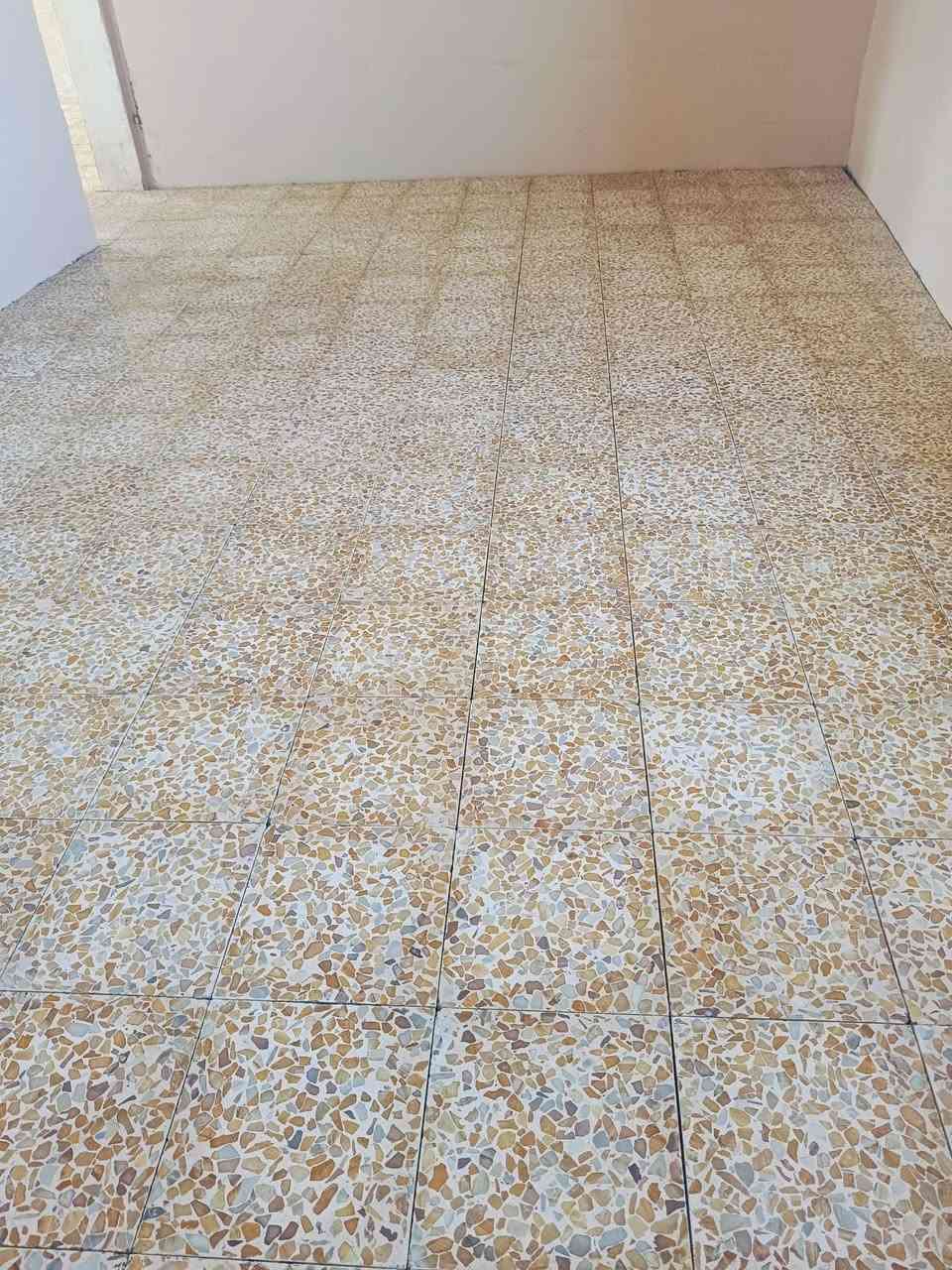 السلام عليكم كادر سيراميك متفرق حاليآ نشتغل داخل وخارج الحظر شرط شغل هندسي ونضيف
اتصال او واتساب ***********
