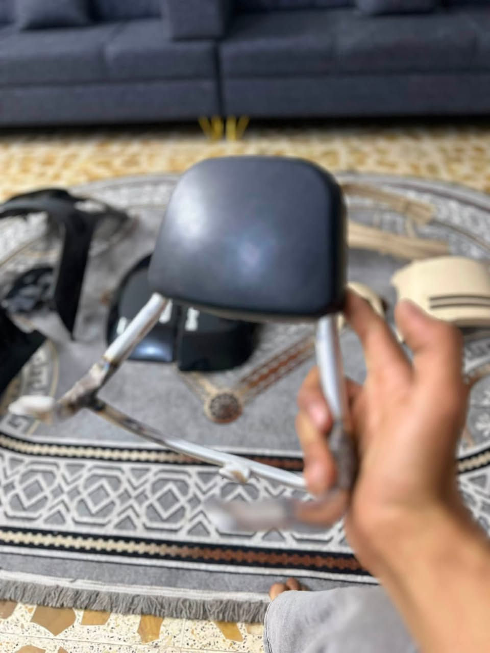 سلام عليكم مِہטּ رخصه الادمن كفر بوليس تجاري للبيع بي طكه مثل ماموضح بالتصوير وحواضن كريمي بس الركبه وحاضن الكور والجنطه وقبق باتري رقمي *********** توصيل ماعندي أبيع شلع مكاني نجف
