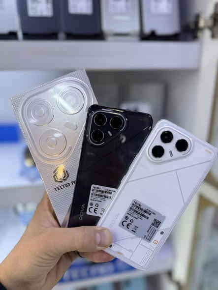 🔲🔲🔲🔲 جديدنا اليوم من شركة تكنو 🔲🔲🔲🔲

▪️ تكنو بوڤا 7 الترا ▪️ Tecno Pova 7 Ultra ▫️

▫️ الذاكرة 256 والعشوائية 24 ( يشغل 120 فريم ببحي )
▪️ الشاشة: AMOLED بحجم 6.67 بوصة بدقة 1260p
▫️ المعالج: Mediatek Dimensity 8350 Ultimate
▪️ الكاميرات: خلفية 108+8 م.ب/ امامية 13 م.ب
▫️ نظام التشغيل: Android 15
▪️ البطارية بسعة 6000 ملي امبير تدعم تقنية الشحن السريع بقدرة 70 واط واللاسلكي 30 واط.
▪️ تصميم رائع مع إضاءة خلفية وخامات تصنيع عالية الجودة.
▫️يقاوم قطرات الماء والغبار بتصنيف IP64 وهي ميزة ممتازة

🔲🔲🔲🔲 سعر الجهاز 400 الف فقط 🔲🔲🔲🔲

➖➖➖➖➖➖➖➖➖➖➖➖➖➖➖
❇️ يتوفر 🚚 توصيل لجميع المحافظات 🔥
للتواصل : متواجدين فقط على الواتساب 
*********** طارق
او الانستغرام https://www.instagram.com/moon_ligth100?igsh=emYyeWVheXUyaHk0&utm_source=qr
➖➖➖➖➖➖➖➖➖➖➖➖➖➖➖
العنوان 📍 : هيت - الجمعية الاولى - ( شارع حامي حميد) ( مكتب مون لايت moon light ) مقابل مجمع الملكة - مجاور مكتبة اقلام
