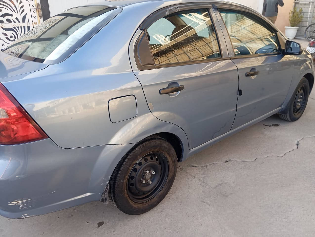 افيو كوري ( كير اوتوماتيك + جامات كهرب )  موديل 2009 رقم نينوى الماني وسنوية عظم  جديدة+ كابون بانزين   السعر ( ٦٠  ورقة )وبيها مجال للاتصال ***********  او ***********    (***********  او ***********)
