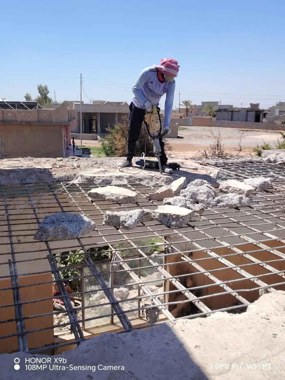 جاهزين لتفليش صبات ارضية سقفية تفليش حياطين
***********

رضاوي الحنين
