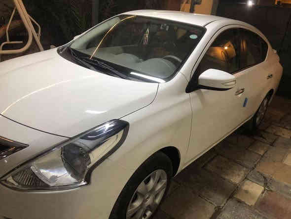 السلام عليكم
نيسان سني ٢٠٢٥
رقم اربيل بأسمي سنوية 
ماشية ٤٠٠٠
مكانها السيارة بغداد حي الخضراء 
السعر ١٢٧وبيها مجال بسيط حك الجية 
*********** اتصال هاتفي فقط رجاءا
