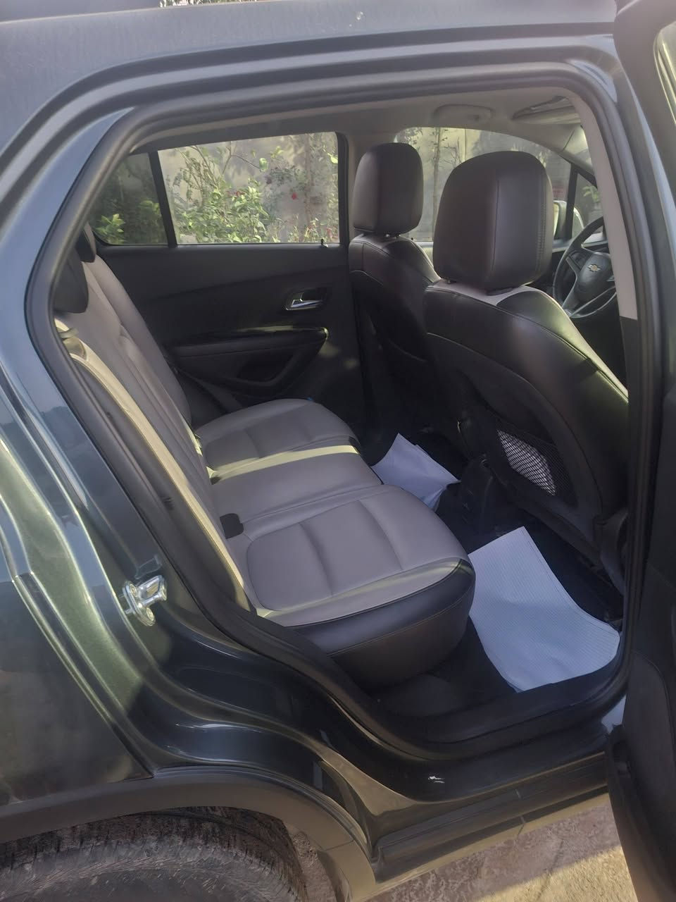 شوفر تراكس موديل٢٢ باسني سليمتنيه ماشيه٣٩ ضرر شبر بالبالبنيد طعسه بسيطه بحافة البنيد لون زيتوني كلش نضيفه  فول عدا الفتحه 
معروضه ب١٤٠ ورقه بيه مجال بسيط تحويل ثاني يوم مكاني ديالى


**إذا كنت صاحب هذا الإعلان وتريد حذفه لأي سبب، رجاءا أرسل رسالة إلى الدعم الفني**