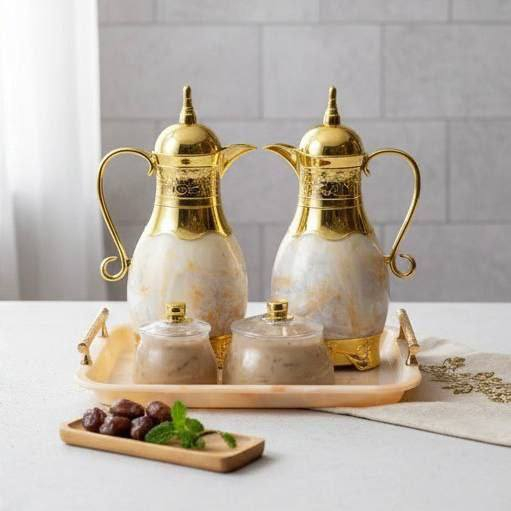 ☕✨ طقم ترامس فاخر 5 قطع – أناقة الضيافة تبدأ من هنا ✨☕

ارتقي بمستوى ضيافتك مع هذا الطقم المميز بتصميم ملكي راقٍ يجمع بين الفخامة والعملية 👑💛

🫖 الطقم من 5 قطع:
✔️ 2 ترمس حافظ للحرارة (حار / بارد)
✔️ 2 سكّرية أنيقة
✔️ صينية تقديم فاخرة

🔥 ترامس بتقنية حفظ الحرارة (Vacuum)
تحافظ على سخونة القهوة والشاي لساعات طويلة ☕

✨ تصميم أبيض مع لمسات ذهبية فخمة
✨ مقابض مريحة وسكب سهل بدون تنقيط
✨ قاعدة وصينية أنيقة تضيف لمسة راقية لطاولة الضيافة

📏 المقاس: 40×30×45 سم تقريبًا

قطعة تجمع بين الفخامة والجودة في آن واحد ✨


**إذا كنت صاحب هذا الإعلان وتريد حذفه لأي سبب، رجاءا أرسل رسالة إلى الدعم الفني**