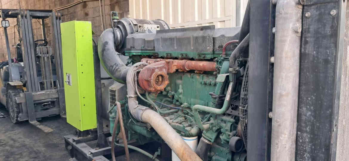 #وجبة جديدة اسعار مناسبة
فالفو D1341 
توليد 400 كيفي  
اوربي سيت بلاد 
شاشة حماية  
ماء راديتر اخضر
عنوان فرع الأول ديالى خانقين 
فرع الثاني أربيل صناعه جنوبيه 
هاتف ***********
***********
***********
