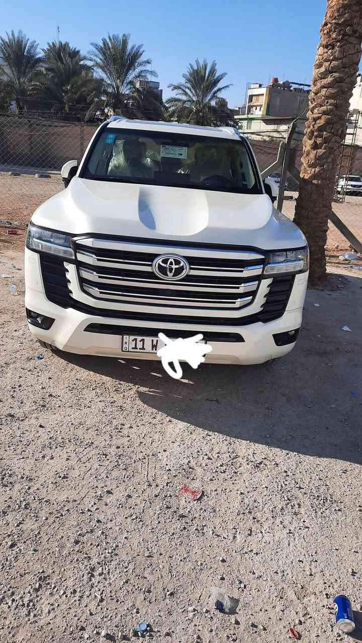 تيوتا لاندكروز موديل 2022 SAS
مكفولة من الدعامية للدعامية 
رقم بغداد  
سياره ماشيه ٢٢الف
فول مواصفات ساز SAS  
1- #سلايد روف وبصمة 
2-  خمس بصمات 
3- #كراسي كهرباء 
4- #كشنات جلد 
5 -  3 #شاشات كبيرة بلاد ام الترحيب
6- #حساس خلفي وامامي 
7- #جنطة كهرباء ( جكات )
8 - #تحكم ستيرن جهتين
9 - #مري شفط 
 10 - #تشغيل عن بعد 
11 - #اشاير ترحيب
12 - #كشنين كهرباء  
13 - #حساسات امامي وخلفي 
14 - #شاحن لاسلكي( واير ليس ) 
15 -  12 #ايرباك 
16 - #دبل ماوس 
17 - #كامرة خلفية + محيطه ٣٦٠
18 - #نظام ABS 
19 - #ثلاجة 
20 - #لايت زنون كشافات
21 - #كروز سرعة 
22 - #تحكم كهربائي بلمري 
23 - #ويل كب كروم 
24 -#حجم المحرك: 6 سلندر4000 تنفس طبيعي 
25 كشنات تبريد 
 - #زراك لايت  السعر 720 $ 
  العنوان بغداد المحموديه ***********
