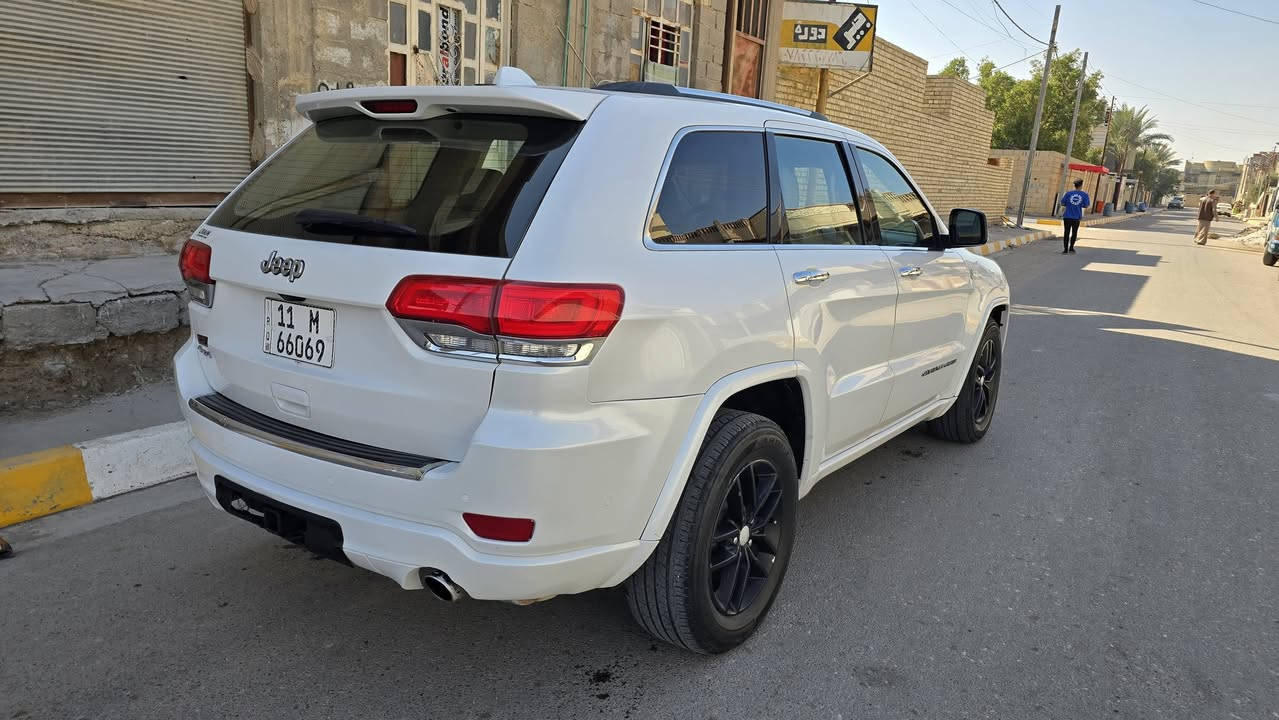 جيب اوفرلاند (2017)  .

الموديل :2017 . (وارد امريكي) 
* دفع رباعي 4x4 .
* تحذير النقطة عمياء ⚠ .
* ويل قياس 20 انج .
* سقف بانوراما . 
* شاشه كبيرة 8.4 انج . 
* نظام الخرائط (GPS) .
* نظام التعليق هوائي (جكات) . 
* ستيرن كهربائي . 
* المصابيح الأمامية زنون .
* كشافات الضباب زنون .  500 دولار شديته  
* تشغيل عن بعد .
* صندوق كهربائي .
* مقصورة الركاب من الجلد الفاخر بلون البيجي الملكي .
* حفظ وضعيات الجلوس (ميموري) . 
* المقاعد الأمامية كهربائية .
* المقاعد الأمامية تبريد وتدفئة .
* المقاعد الخلفية تدفئة .
* سستم صوت . 
* حساسات أمامية . 
* حساسات خلفية . 
* كاميرا خلفية .
* تدفئة ستيرن . .
* المرايا الجانبية قابلة للطي .
* مرايا متحسسه للضوء العالي . 
* مانع تصادم خلفي . 
* بلوتوث تلفون . 
* محدد سرعة . 
* نظام التشغيل والاطفاء الاوتوماتيكي ( Auto Start System ) .
* نظام بريك اوتماتيكي ( Auto Break System 
(رقم بغداد بسمي تحويل مباشر)
ضررها امركيه فقط دعاميه الخلفيه + جاملغ 
داخل العراق صار بيه صبغ 5 من غير اي دواخل 
سياره جديده بالخير ع الي ياخذها السعر 195
مكان السياره الفلوجه 
***********
***********
