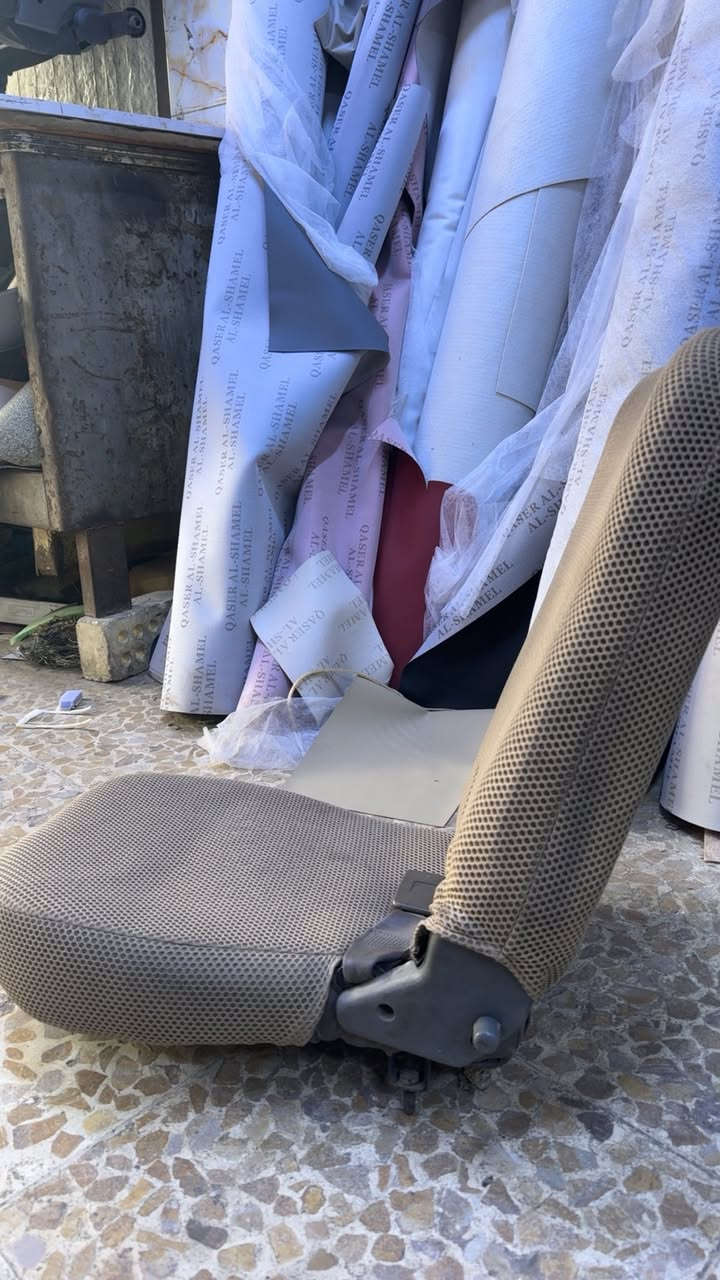 كشن بصف سايق   ***********
سعر 40)اكو توصيل
