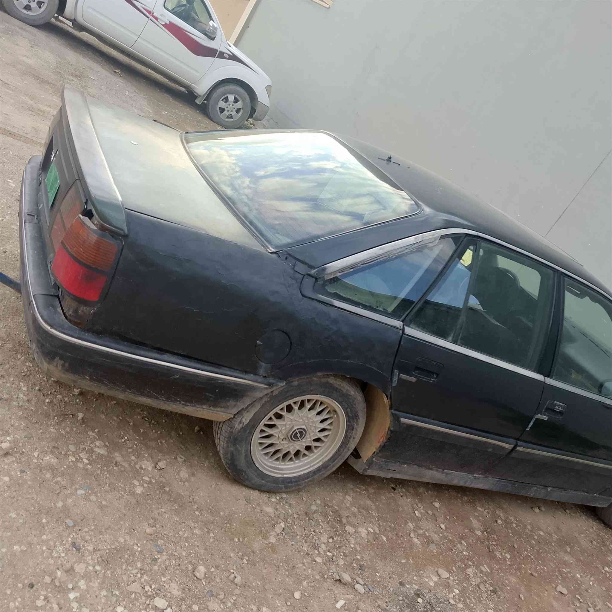 سيناتور للبيع شرط وكاله تحويل ابول باركود من شرعي سياره نضيفه اسلايت سعره 16-***********
