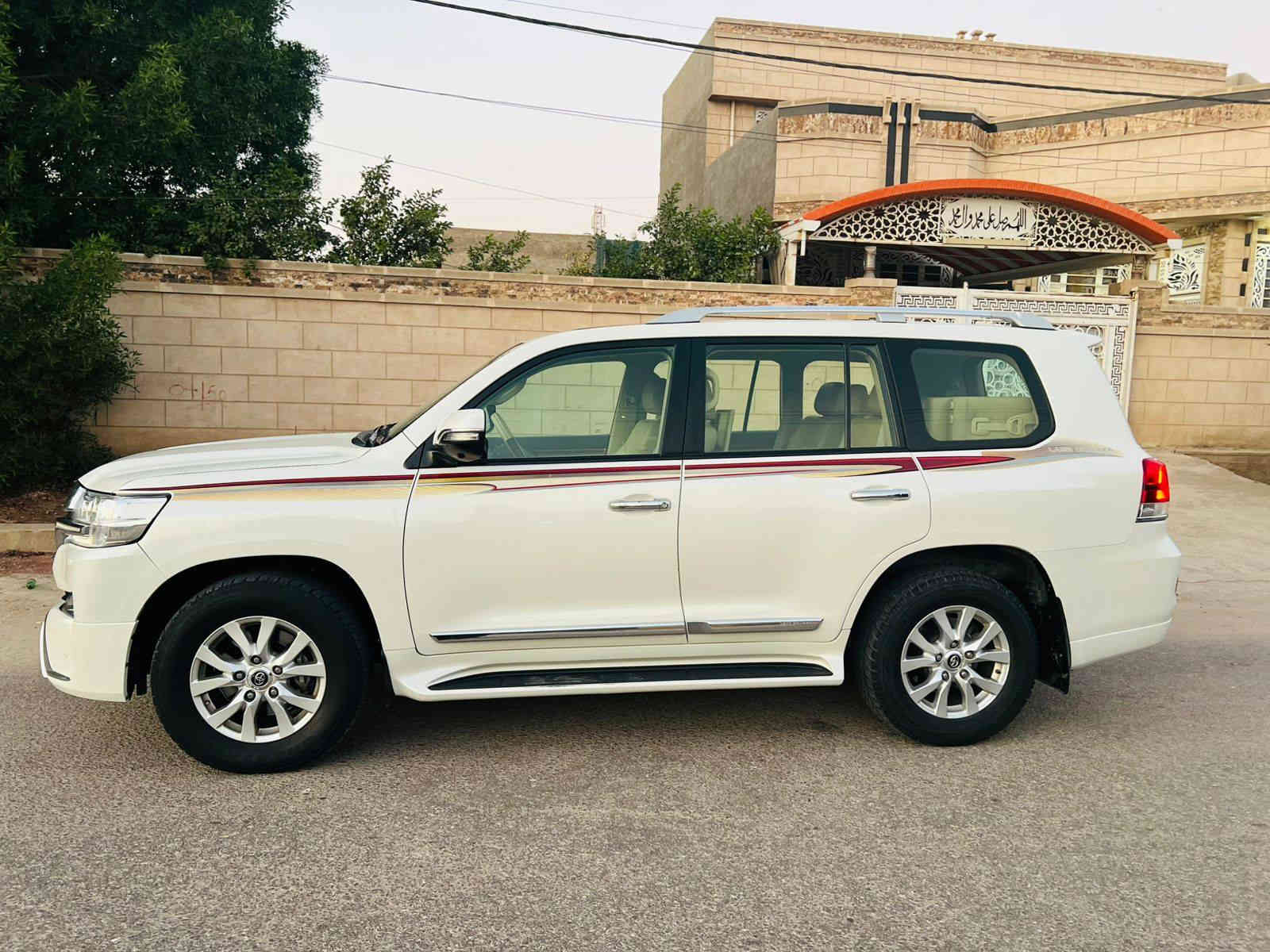 17فطيم اصل فول مواصفات مكفوله كفاله عامه رقم بغداد دولي كراسي كهرباء كامرات محيطيه شاحن واير لس ثلاث شاشات  تخم تاير جديده السبير مانازل ماشيه ١٢٠كم دبل موس كراسي كهرباء السعر 485
***********
