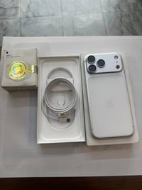 آيفون ١٧ برو ماكس • ٢٥٦ • ابيض