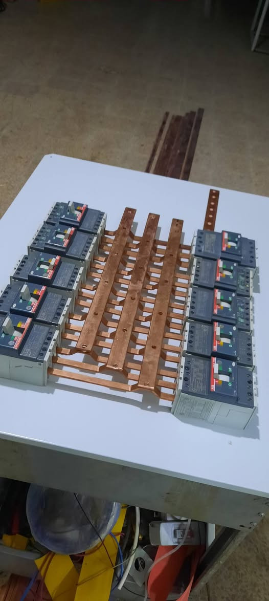 وصول ماكنة تعويج البازبارات الاحترافية
🔧 تشمل 6 قوالب مختلفة لإنتاج شبكات بازبار دقيقة
⚡ سرعة إنتاج عالية – دقة صناعية – جودة ممتازة
🏭 مثالية لمعامل اللوحات الكهربائية والطاقة الشمسية
#عواجة #عواجة_بازبار #ماكنة #هيدروليك #كهربائي #تأسيسات #صناعي #الموصل #بغداد #عكدالنصارى


**إذا كنت صاحب هذا الإعلان وتريد حذفه لأي سبب، رجاءا أرسل رسالة إلى الدعم الفني**