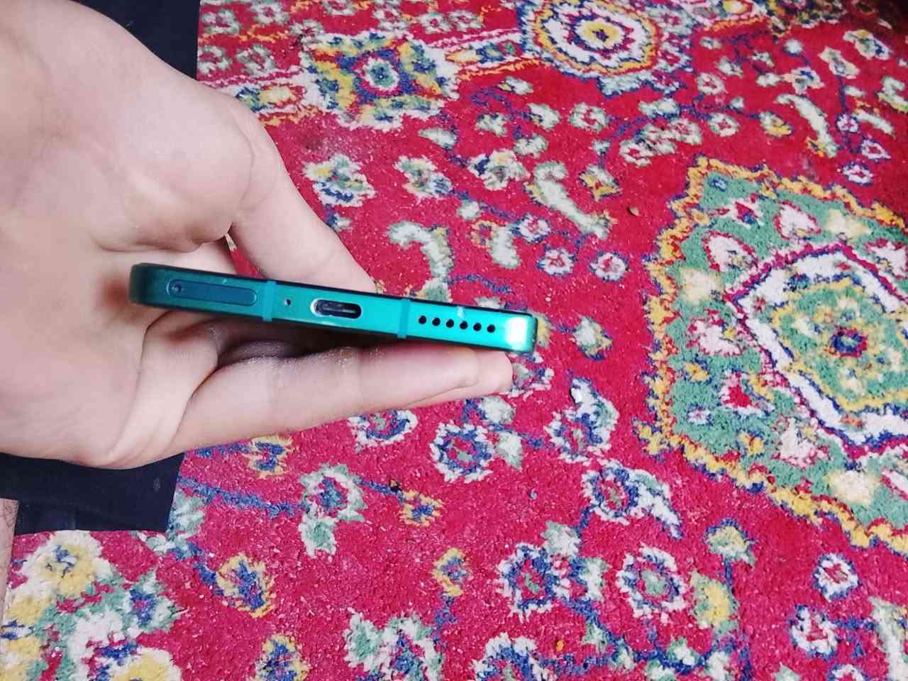 السلام عليكم سعر  250وبي مجال 
NOT 50pro 5g    نوت 50 pro 
ذاكرة 256 عشوائية 16 8+8
شاشة اموليد بتردد 144هيرتز  
helio G100 Ultimateمعالج 
 كامرة خلفية   50 ميكا بكسل  OIS  والامامية 13ميك بكسل شاشة اموليد بتردد 144هيرتز


**إذا كنت صاحب هذا الإعلان وتريد حذفه لأي سبب، رجاءا أرسل رسالة إلى الدعم الفني**