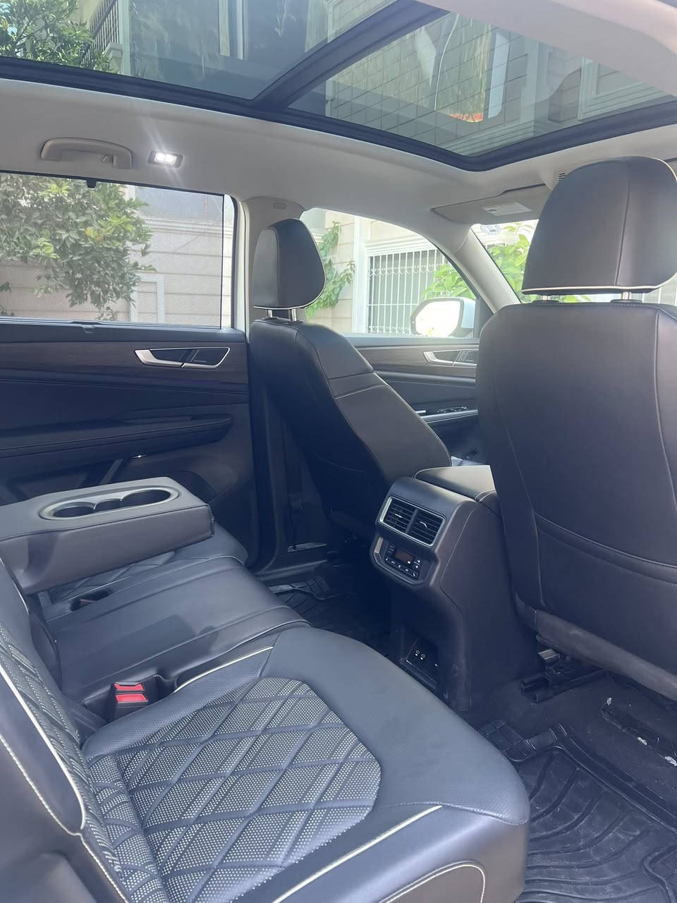 Volkswagen Atlas sel rline premium(2024) family

‎عداد المسافة :24 الف مایل 
ضرر :نص بونت صبخ بدون دواخل  

‎ ارباکات سلیم✅

‎رادیترات و بجم کلة بلادي

 1V2FR2CA9RC511362

‎اعلی المواصفات.1/1 

‎سقف بانوراما

‎بصمة تشغيل
داتاشو
‎بصمة أبواب

‎تشغيل عن بعد (Remote Start)

‎صندوق شفط كهربائي

‎رادار أمامي (تحديد مسار)

‎رادار جانبي (نقاط عمياء)

‎رادار خلفي (تحذير من الاصطدام)

‎تحكم وضعيات القيادة Drive Modes 

‎تبريد مركزي لمس

‎كشنات ميموري

‎كشنات جلد+تدفئة

‎هاند بريك بصمة

Android Auto 

Apple Car Play 

‎مانع انزلاق+ABS

‎شاشة كبيرة لمس

‎٣٦٠دەرەجە حساسات + كاميرا 

‎تحكمات استيرن

‎اوتو ستارت Auto start 

‎اوتو ستوب Auto Stop 

‎وبقية المواصفات المعروفة

‎‏‎ 

‎‏‎ مکان سیارة اربیل 
(البیع او مراوس)
$‎سعر٣٦٥
‎رقم:***********
