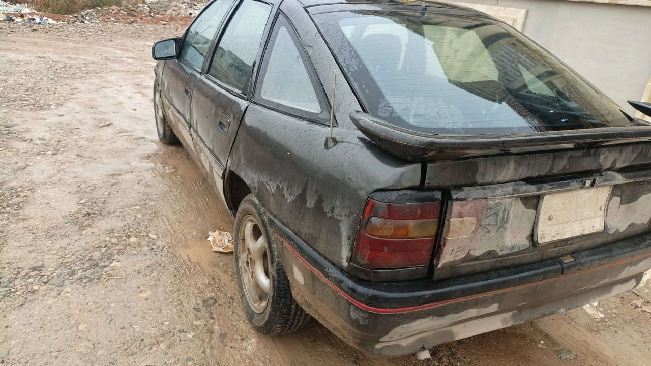 فكترا جنطه حجم 18 موديل 92 رقم نينوى كوبون بانزين السياره مكصوصه صندوك سعر 25 وبيها مجال 
***********
