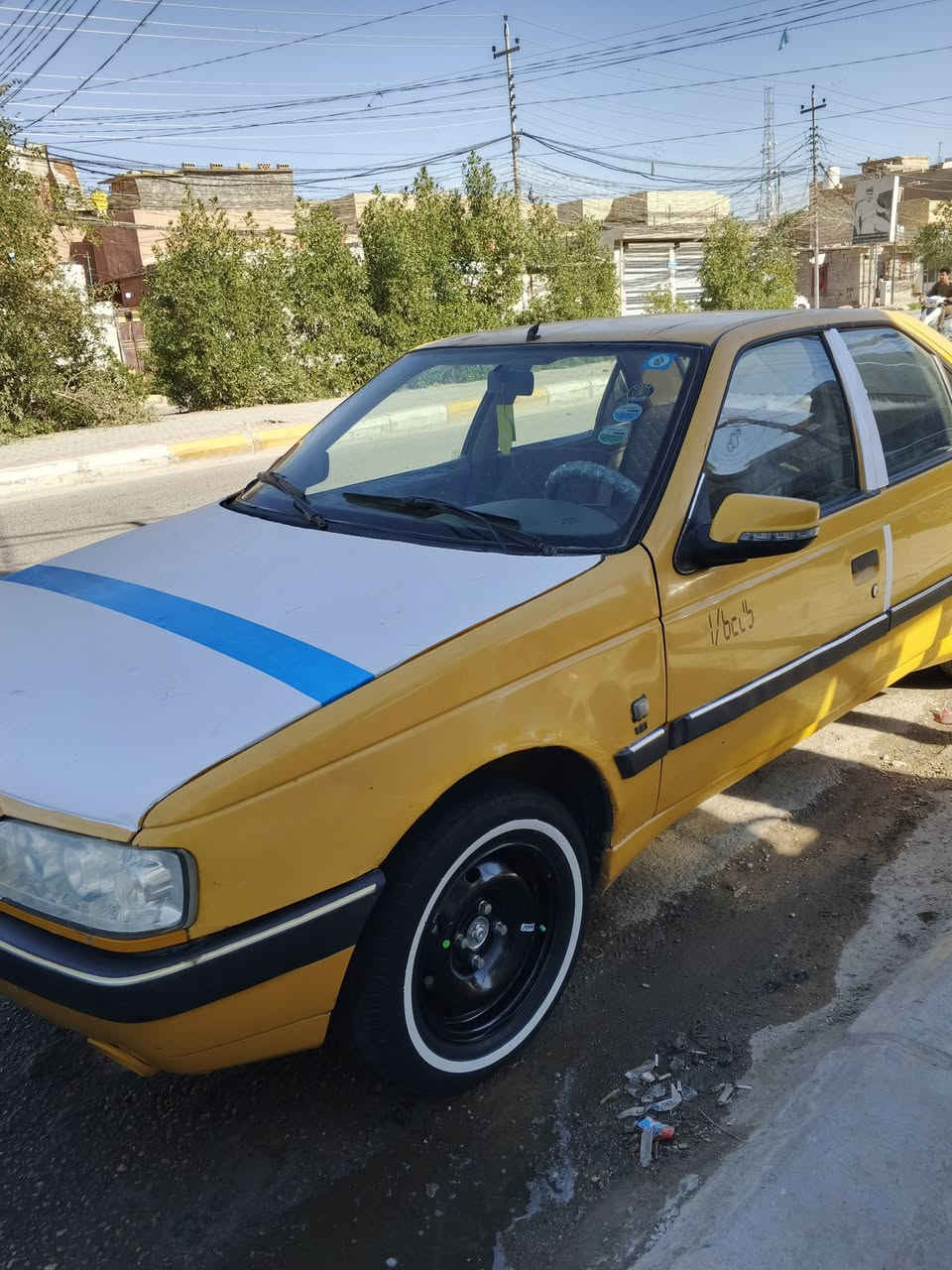 بيجو ٤٠٥مديل  2013 جاهزه مكينه وكير وحداديه نضيفه رقم بابل بسمي سنويه لل ٢٠٣١ مصفره  هيئه وغرامات سعره ٣٢ وبيه مجال ‏‪***********‬‏ عنوان كربلاء
