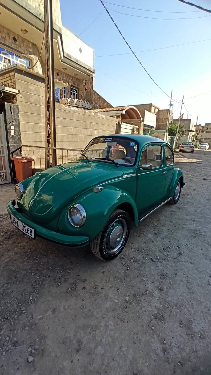 السلام عليكم فولكس واكن موديل 1973باسمي سنويه جديده محرك 1600حاويه تخم كهربائيات حداديه جاهزه السعر .. 110$  وبيهامجال  
***********..   ***********.
