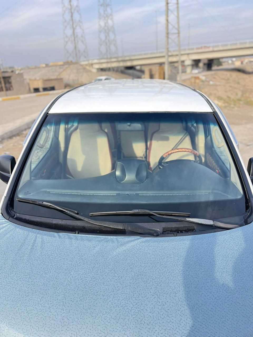 السلام عليكم للبيع ستاركس 2016 مفتوح 
سياره كفاله عامه من ضربه وصبغ بيهاا فقط بنيد مبدل  سونار موجود 
تحكمات ستيرن 
بلوتوث +شاشه+مدخل aux
السياره حلوه متصرف عليه الف جاهزه من كلشي تبريد وحداديه وكير ومحرك خير من الله
 رقم سيارة / و أسط  
 راعيها موجود تحويل مباشر 
..مكان السياره البصرة القرنه ‭ 

0772 716 1245
