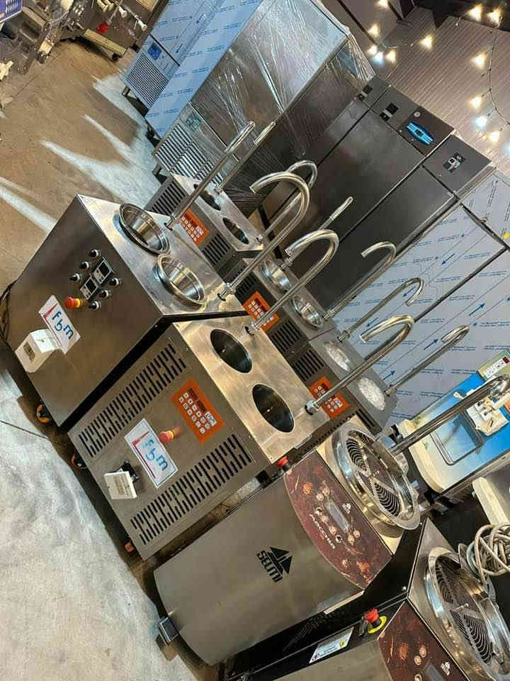 مساء الورد والياسمين و الخير 🇮🇶
افضل مكائن  جوكوليت 🍫 من الشركات  Selmi - Fbm ايطالية 🇮🇹  
دائما نتميز بكل جديد وبتحدي أسعار
عراق - السليمانية 
📍العنوان : مقابل تيرمينال سليمانية 
التفاصيل
*********** 
WhatsApp: 00393899265052
