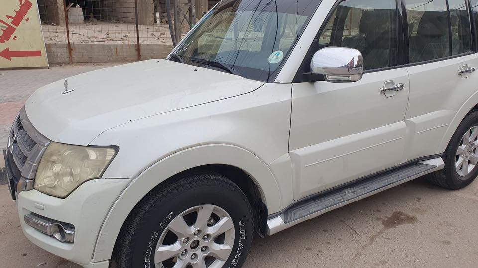 للبيع باجيرو 2010 حبتور فول مكفوله السياره بيه فقط بارد باجاملغ الخلفي وتكحيل بالجاملغ الامامي السياره مبدل بيه اويل بم ماشيه 290وقابله لزياده المكان نجف ***********
