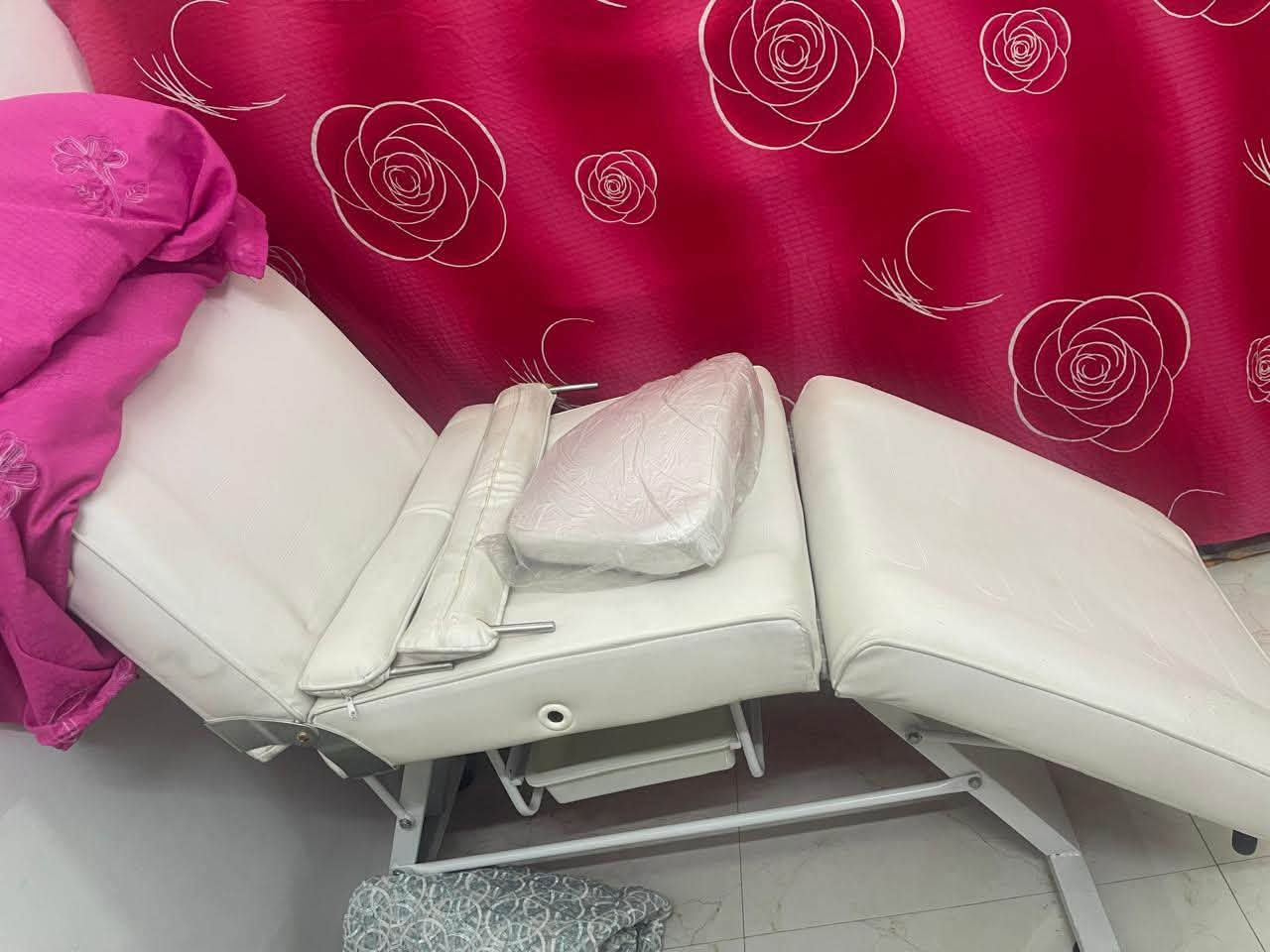 اغراض للبيع مسعجلين على بيعتهم
جهاز البخار مع الاضائه ١٠٠ 

سدية ١٥٥

حقيبه مواد ٥طوابق  ٢٢٥ توصى من دبي

 مجمدة ١٧٥ الحجم الكبير  العرض ١١٠

طبلات ثلاثية ٥٠

طبله وسطية مراية ٢٥

ميز ديوان يتكون من كراسي ٢ وقنفات ٢ ٣٧٥ نضيف كلش 

للتواصل خاص 
العنوان بغداد العطيفية


**إذا كنت صاحب هذا الإعلان وتريد حذفه لأي سبب، رجاءا أرسل رسالة إلى الدعم الفني**