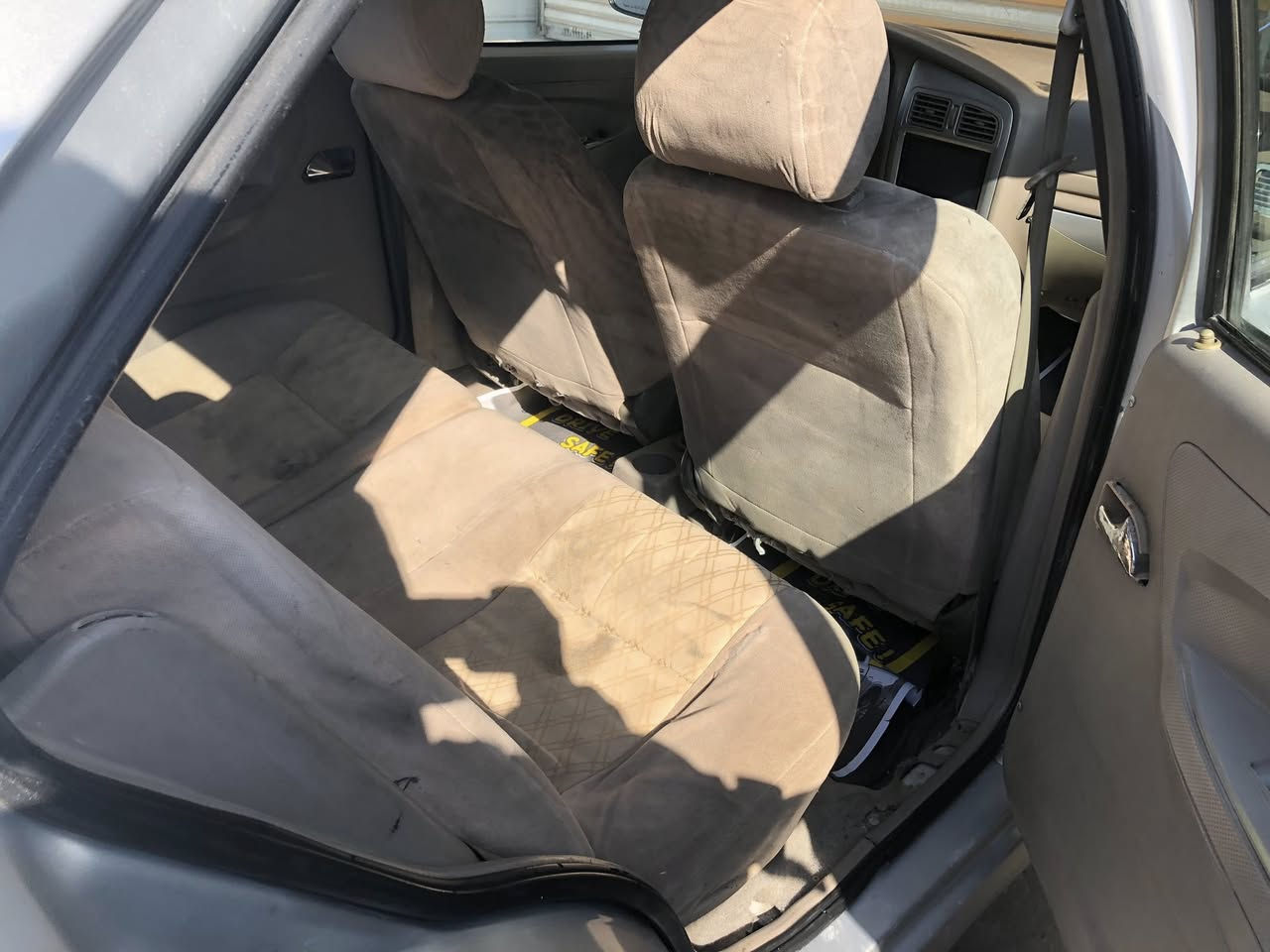 سلام عليكم شري موديل 2012سيارهً مكفوله من ضربه وتبديل مكينه ماتقص بيه بس بخره كير مكفول تبريد شغل دفهه شغل كهربائي كله شغله مابيه كل نقص بل كهربت تخم تاير جديد صدر مامي وخلفي جديد باتريد جديد سياره حلوه مال جناي سنويه الى ٢٧تحويل مباشره السعره ٢٥مكاني بغداد و هذ رقمي ***********
