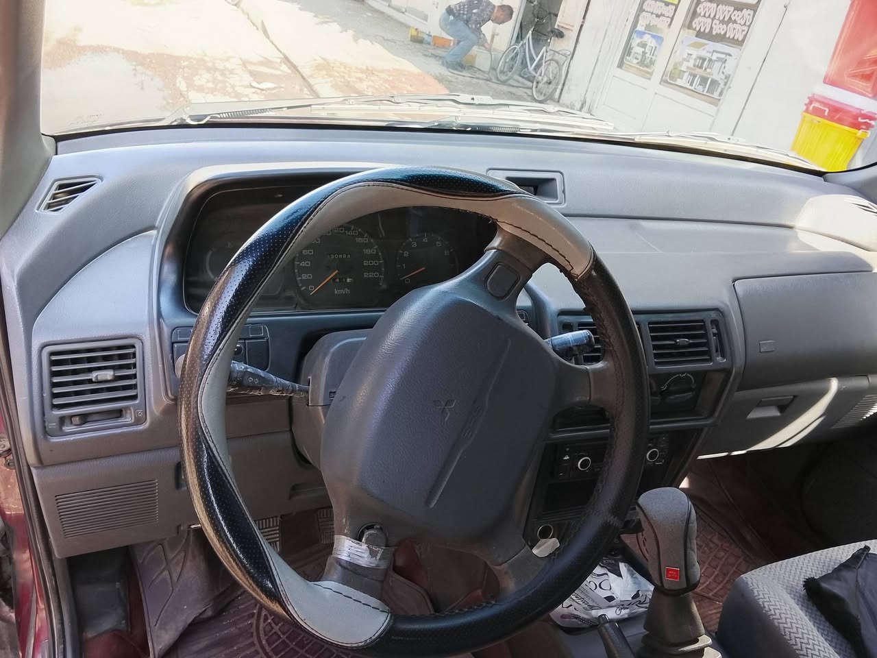 سلام عليكم للبيع فقط بدون مراوس مستي بوشي ياباني 7راكب موديل 95تدفة وتبريد سنوية جديد لحد 29 رقم سليمانية بسمي مكينة ٢٠٠٠ كير عادي سيارة كفالة فقط مصبوغة جمالية مكان السيارة ديالى خانقين للاستفسار الاتصال على الرقم *********** السعر فقط ٤٠ورقة اوبي مجال قليل
