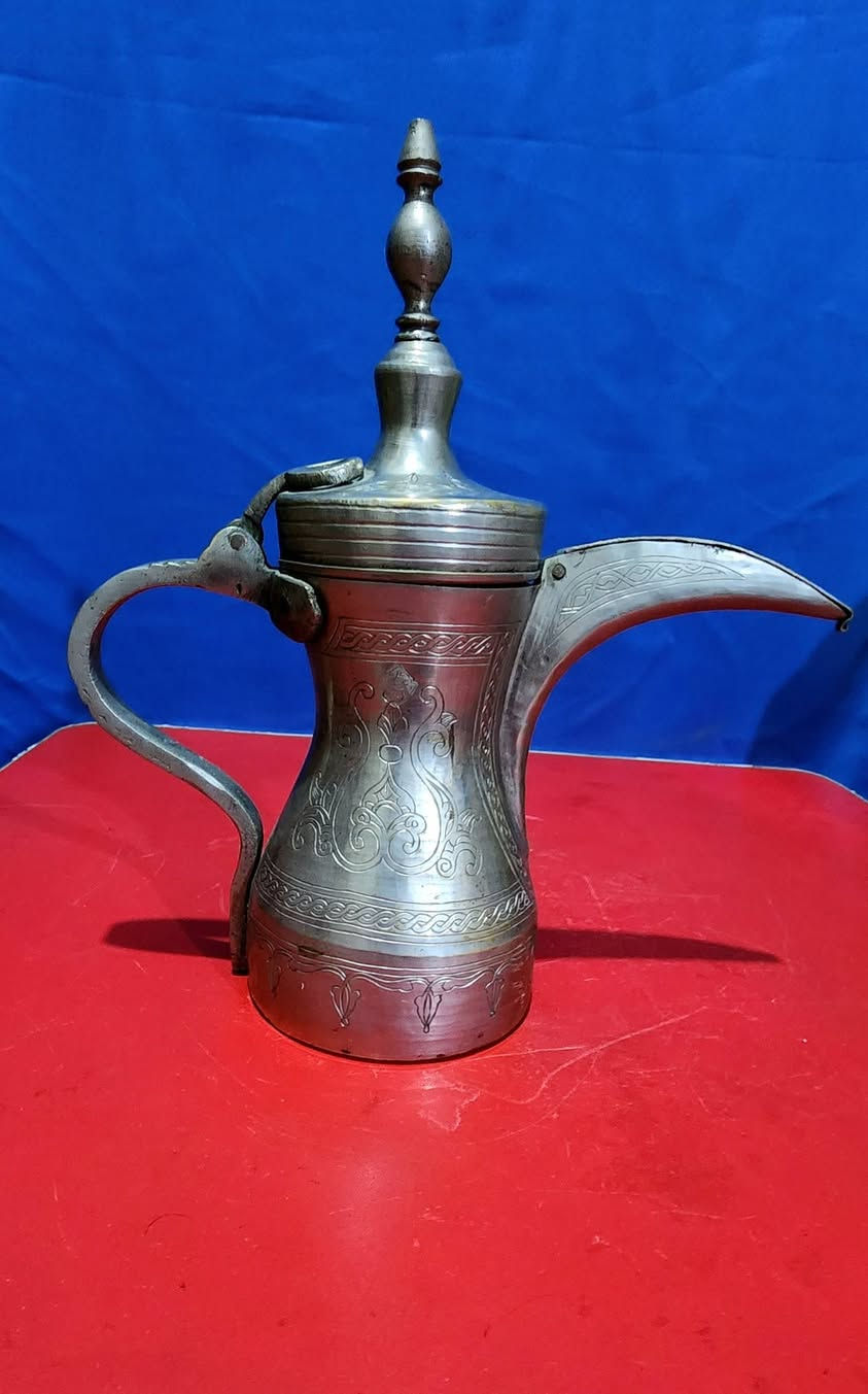 السلام عليكم
دلال عدد 2 نحاس قديم ( نوادر) عمل ابراهيم صالحاني نظافه تامه تفاصيل اكثر والسعر ع الخاص مكاني بغداد


**إذا كنت صاحب هذا الإعلان وتريد حذفه لأي سبب، رجاءا أرسل رسالة إلى الدعم الفني**