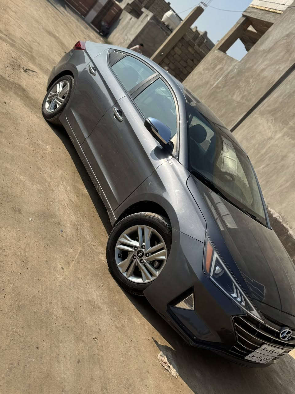 السلام عليكم للبيع النترا 2020 وارد كندي الون رصاصي فيلي حادث جاملغ بنيد لباقي بلادي  شاصي ولغد سليم سياره جديده جدا ماشية 147كيلو متر  مواصفات نص فول
محرك 2000 دوش
شاشة كبيره مع كاميرا دواره تحكم ستيرن كروز سرعة مانع انزلاق تدفئه كشنات وستيرن  وضعيات قيادة مود درايف ويل كب بلادي
رقم اربيل ماساقطه السنويه بيهة سنتين  السعر 138 وبيه مجال بسيط ***********  مكاني كربلاء طويريج
