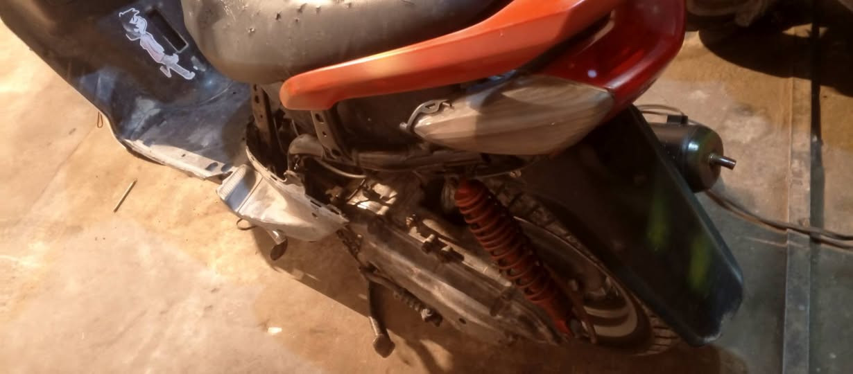 سلام عليكم دراجه للبيع سكنس
ياباني محرك وشلعه خير من لله دراجه رياضي
السعر 150 149 لتراسلني 

           *********** عنوان تقاطع القدس
