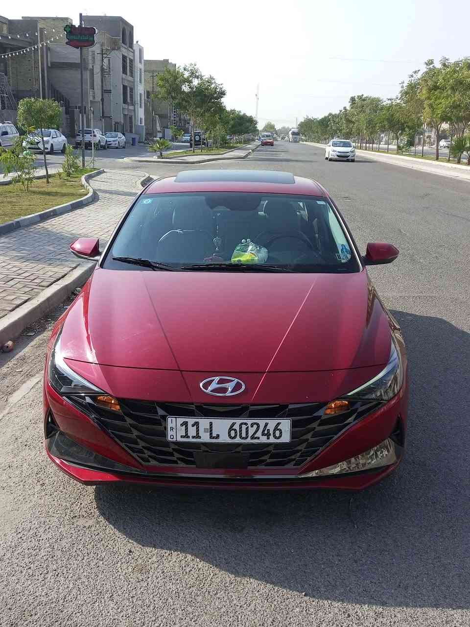 السلام عليكم 

النترا هايبرد 2023 امريكي حادث جاملغ بدون دواخل  وحافه الباب مصلح بارد جاملغ تبديل بلادي 

السياره بسمي تحويل ثاني يوم

فول موصفات

مواصفات لمتد limited

١-بصمة تشغيل ابواب وصندوك. (بصمة ابواب لمس)

٢-فتحة سقف ( سلايد روف )

٣-محرك 1.6

٤-كاميره  خلفية دوارة

٥-رادارات 360 درجة ( امامي جانبي خلفي ) تمنع التصادم الامامي والجانبي والخلفي

٦-التحذير عند فتح الباب

٧-تحكمات ستيرن 4 جهات

٨-دشبول شاشة 4 وضعيات للعدادات

٩- 3 وضعيات قيادة ( عادي سبورت ذكي )

١٠- مثبت سرعة ذكي ( التحذير عند مغادرة المسار )

‏١١-Auto Hold التوقف لفترات قصيرة

١٢-الهاند بريك بصمة

١٣-شاشة بلازمة حجم كبير لمس تدعم نظام الابل كار بلي والاندرويد اوتو بدون كيبل يربط التلفون واير ليس و GPS

١٤-شحن واير ليس

١٥-ويل كب ١٧ مميز

١٦-نظام الصوت Bose عدد السماعات 8

١٧-تشغيل عن بعُد

١٨-اشاير بال مري

١٩-اضواء ترحيب عند الاقتراب

٢٠-لايت لد 3عدسات وسكنات لد

٢١-كشنات جلد السايق كهرباء

٢٢-نقطة عمياء

٢٣-تدفئة/ تبريد بالكشنات

٢٤- لد متغير الالوان 12 لون على طول الدشبول

٢٥- كير اوتماتيك و S عادي

٢٦-تحديد مسار وقيادة ذاتية  ورادار امامي

٢٧- مانع انزلاق
***********

للاتصال
سعر ١٦٠بي مجال 

عنوان بغداد حي جهاد
