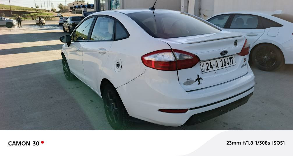 للبيع فورد فيستا
موديل 2019
محرك كير شرط
محرك 4سلندر 2000
رقم سنويا هزة جديد
بيها صبغ اقل من صفحه سايق
بس بدون دواخل 
طخم تايرات جديد
السعر 79ورقه مجال قليل 
يرهم مرواس مع سيارة اقل من سعر 
***********واتساب موجود موصل, نينوى
