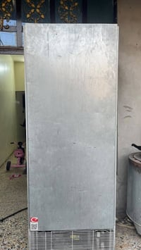 ثلاجه تركي • نضيفه • بدها ماطور