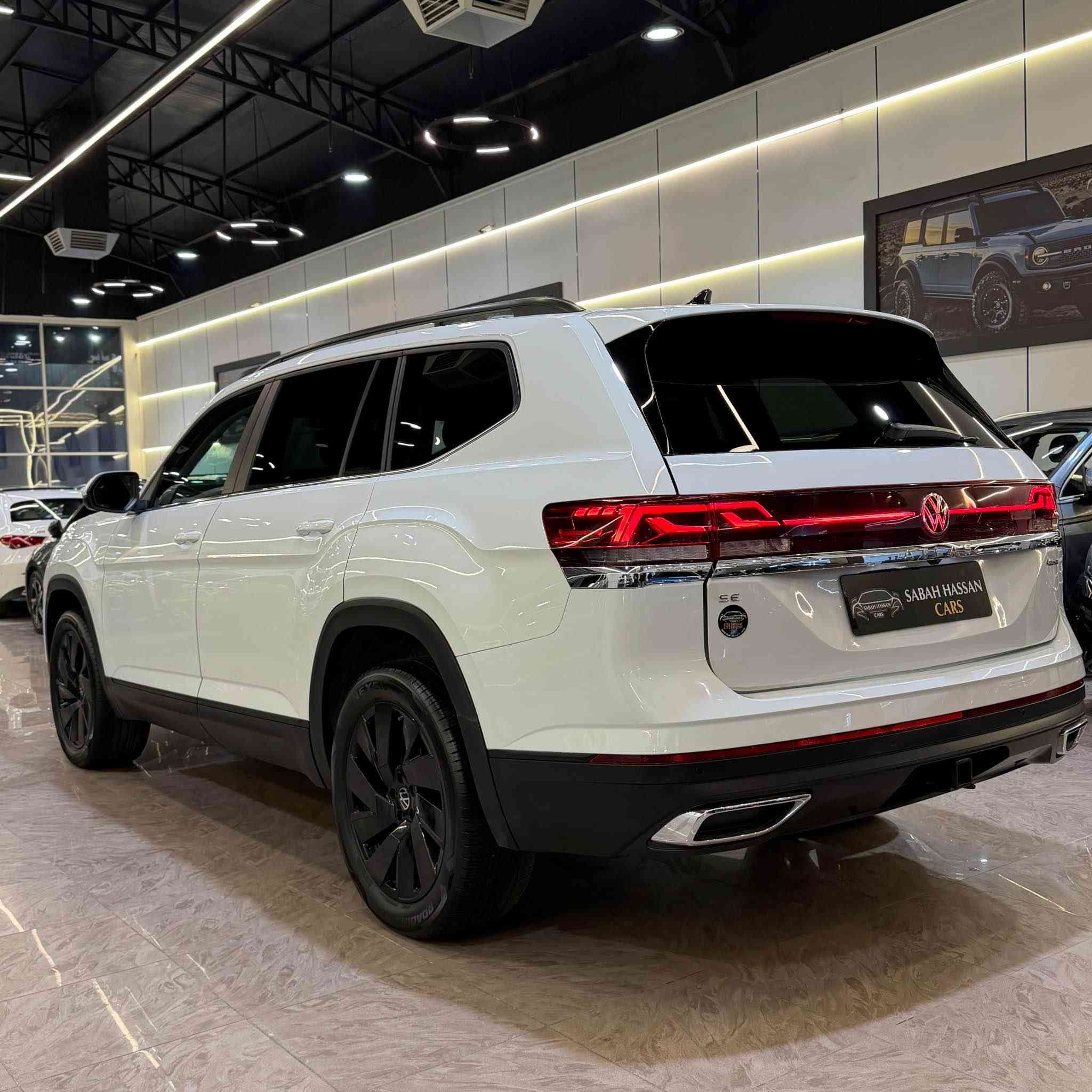 Volkswagen Atlas SE 2024

عداد المسافة : 16 الف ميل
ضرر : قبق صندوق صبغ 
ارباك  سلیم💯✅ ما طاك اي ارباك
 رادیترات و بجم کلة كبس بلادي بشرط

1V2KR2CA1RC568167

المواصفات  atlas 1/1 :
سقف بانوراما
دبل اكسل 
‎بصمة تشغيل
بصمة أبواب
تشغيل عن بعد (Remote Start)
صندوق شفط كهربائي
رادار أمامي (تحديد مسار)
رادار جانبي (نقاط عمياء)
رادار خلفي (تحذير من الاصطدام)
كاميرات محيطية 360°
سستم سماعات FENDER
تحكم وضعيات القيادة Drive Modes 
اوتو بارك Auto Park
تبريد مركزي لمس
كشنات ميموري
كشنات جلد
کشن تدفئة و تبرید
هاند بريك بصمة
Android Auto 
Apple Car Play 
مانع انزلاق+ABS
شاشة كبيرة لمس
حساسات خلفية+ كاميرا 
تحكمات استيرن
اوتو ستارت Auto start 
اوتو ستوب Auto Stop 
وبقية المواصفات المعروفة
‎‏‎ سعر /34500$ 
مكان سيارة اربيل 
شارع ١٠٠ م شركة صباح حسن سليمان
‎‏‎سیارة بدون رقم تترقم شمالي
‎‏‎للاتصال والاستفسار
‎☎️کورك ***********
‎☎️اسیاسیل ***********
‎ أربيل, العراق
